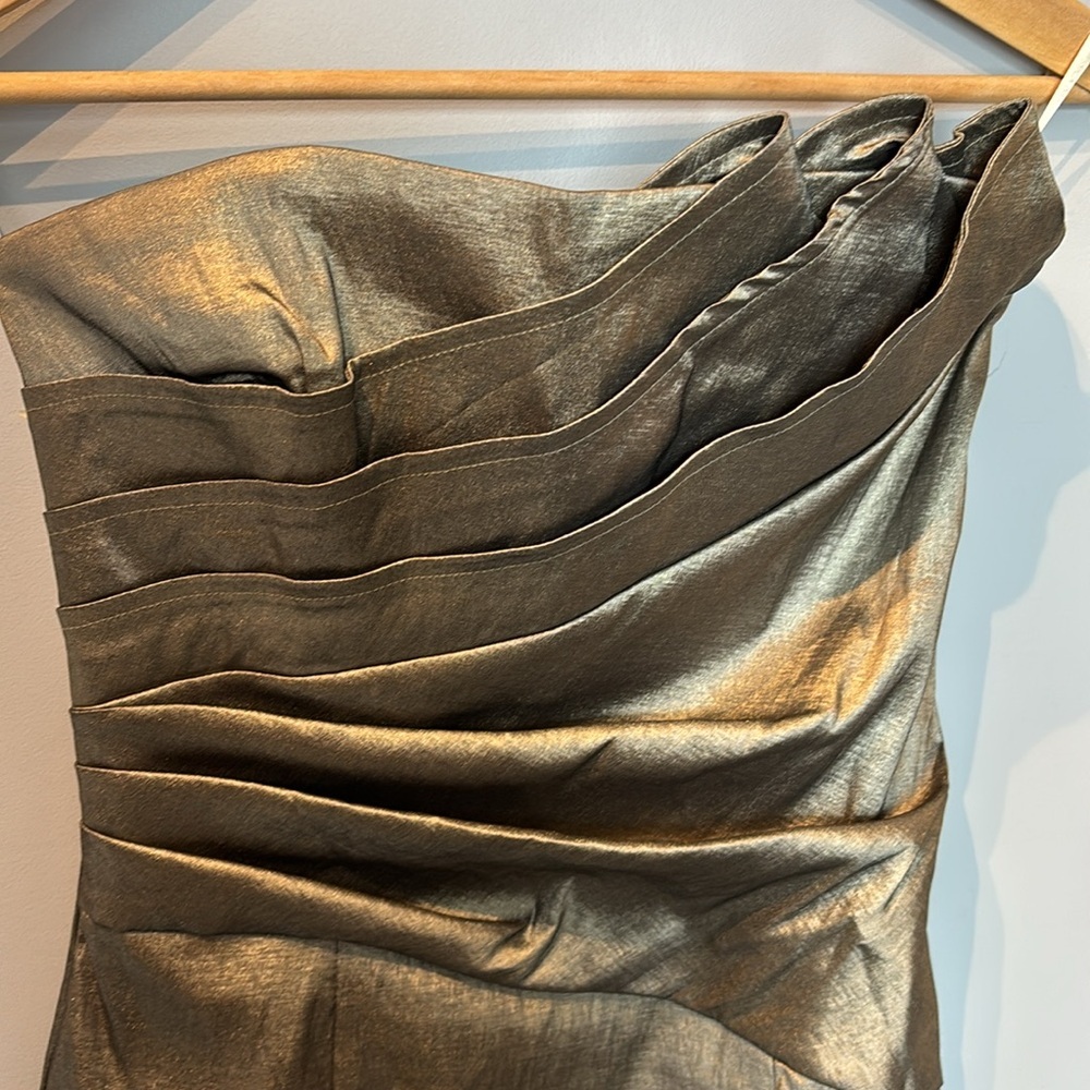 Jessica McClintock Strapless Pleated Stretchy Gold Dress - Picture 4 of 7